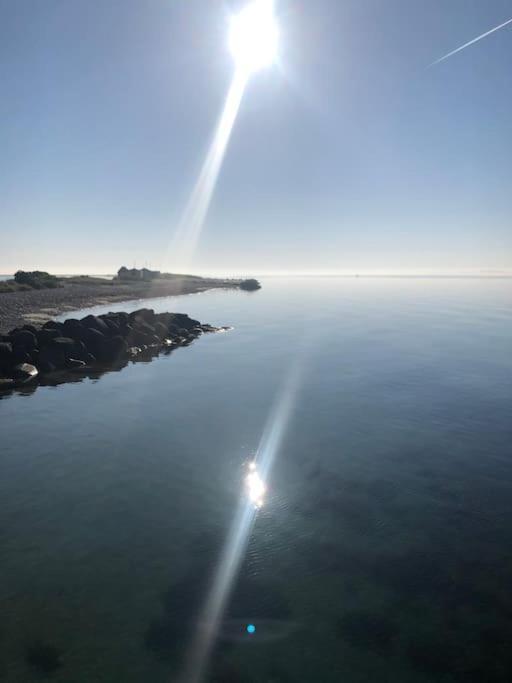 Skont Fiskerhus. Taet Pa By, Havn Og Havet Villa Marstal Buitenkant foto