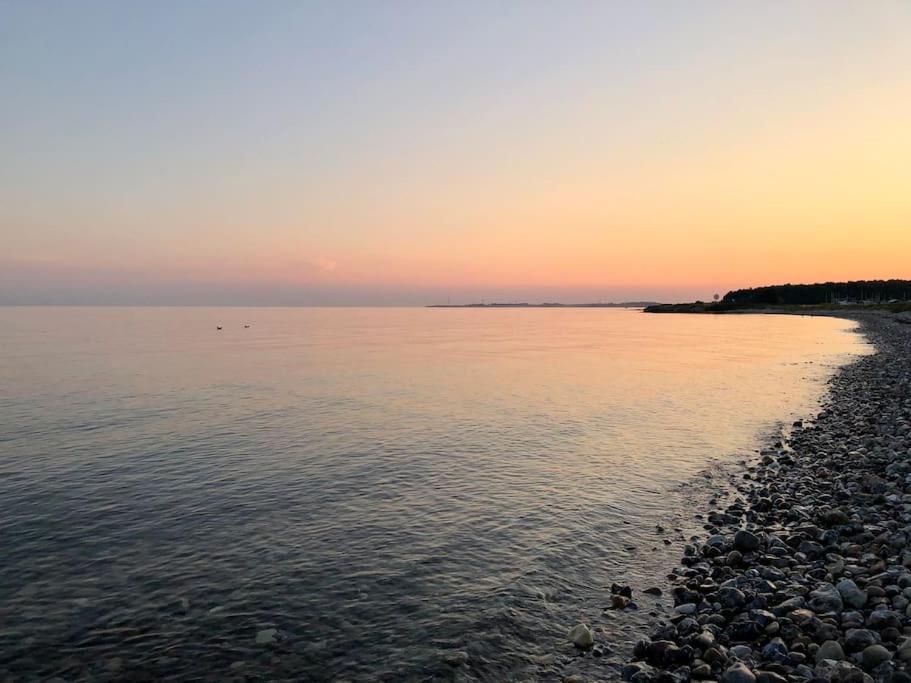 Skont Fiskerhus. Taet Pa By, Havn Og Havet Villa Marstal Buitenkant foto