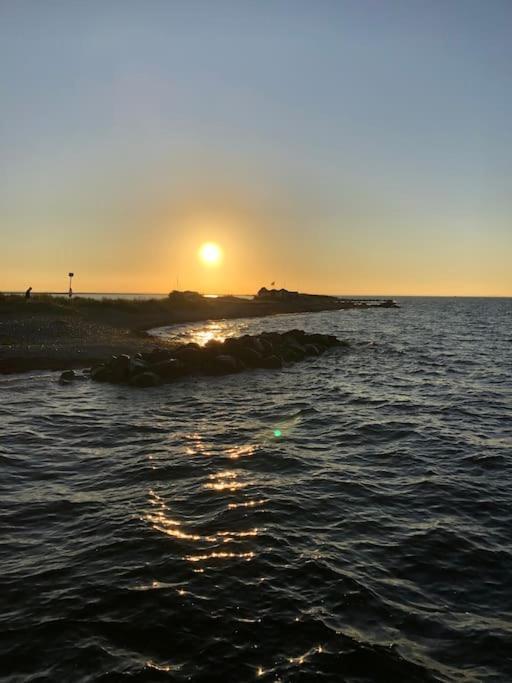 Skont Fiskerhus. Taet Pa By, Havn Og Havet Villa Marstal Buitenkant foto