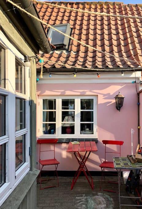 Skont Fiskerhus. Taet Pa By, Havn Og Havet Villa Marstal Buitenkant foto